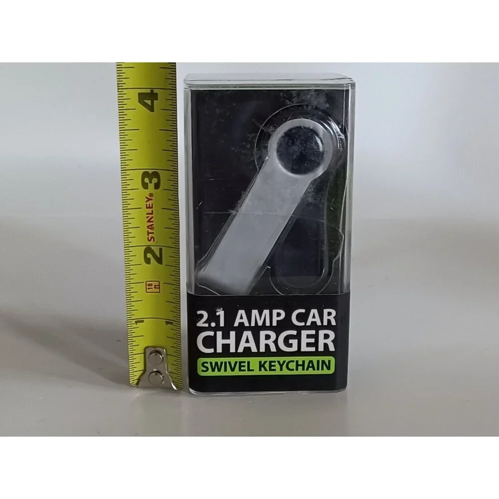Gadget Gear 2.1 Amp Car Swivel Key Charger Chain , Key Holder Plastic Case